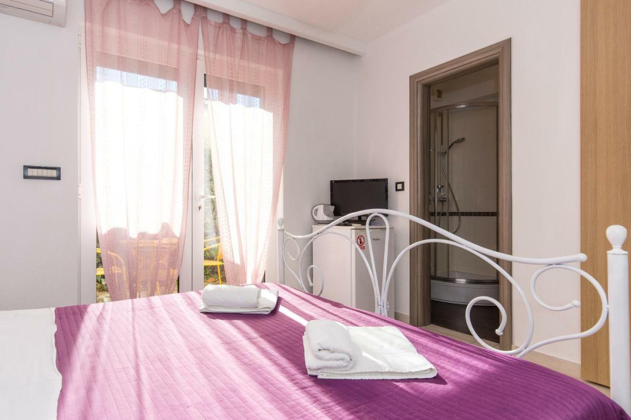 Apartments & Rooms Ddd2 Baška Esterno foto