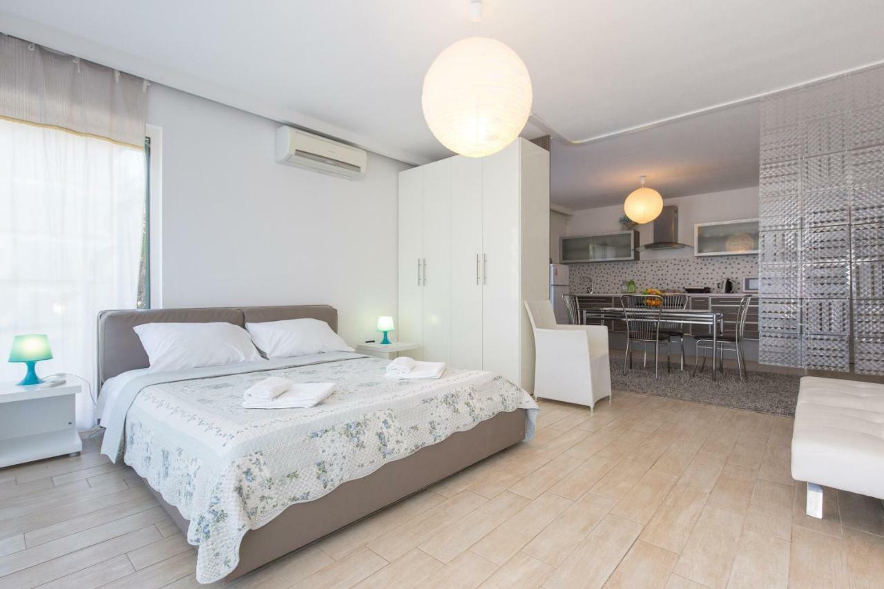 Apartments & Rooms Ddd2 Baška Esterno foto